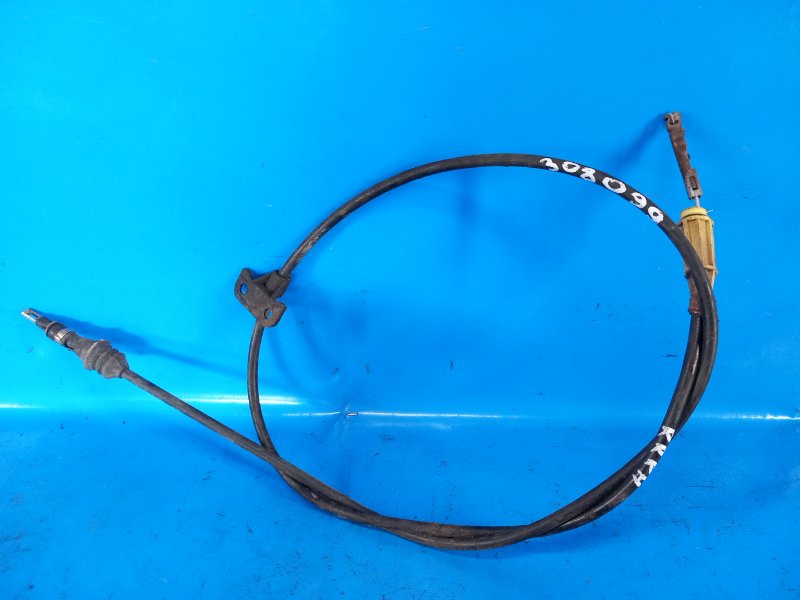 Parking brake cable VOLVO XC70 00–07 2006 Right