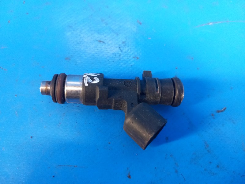 Fuel injector for Volvo S60 10-13 2012