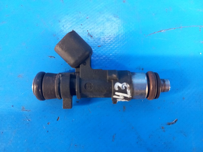 Fuel injector for Volvo S60 10-13 2012