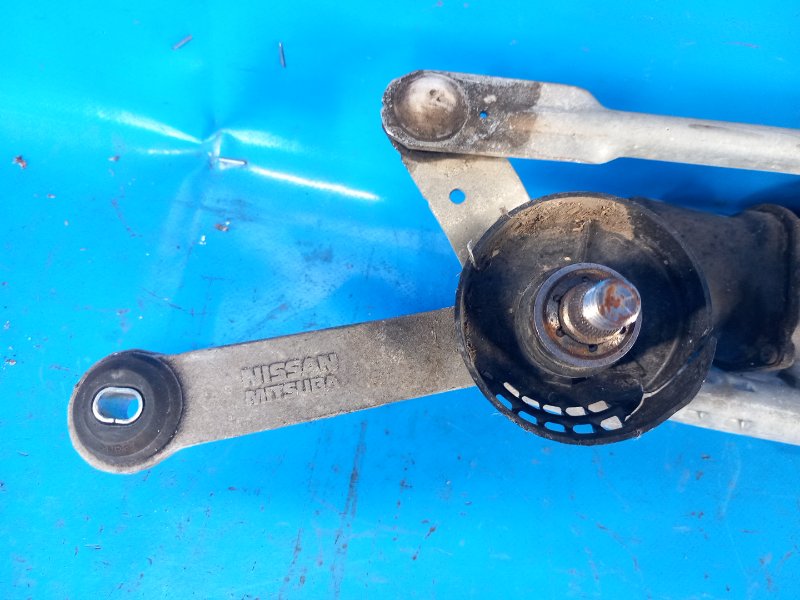 Windshield wiper linkage for Nissan Sentra B17 12-21 2013