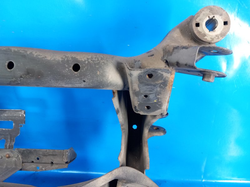 Rear suspension beam for Volvo S60 10-13 2012