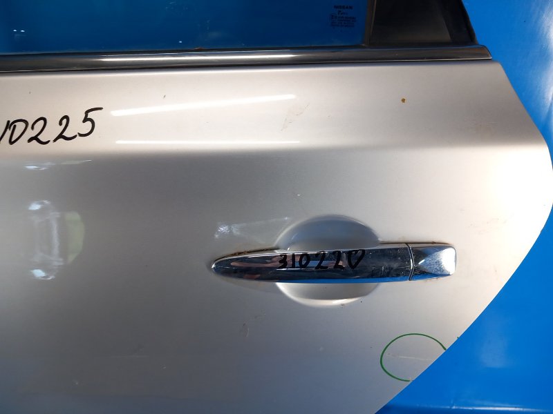 Door NISSAN SENTRA B17 12-21 2015 Left. Rear.