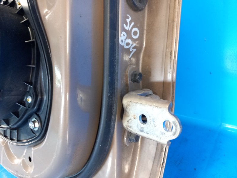 Lower door hinge KIA SOUL PS 13-19 2016 Left. Rear.