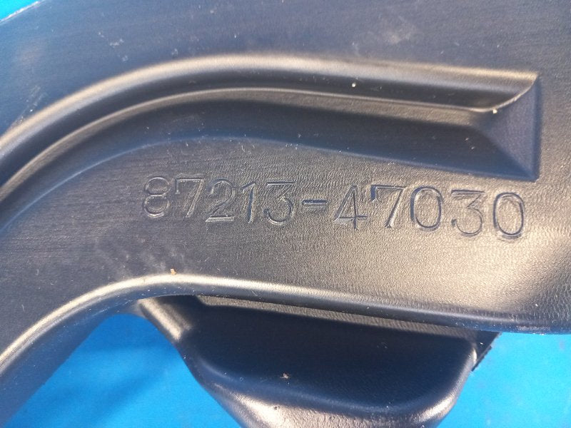 Cabin air duct TOYOTA PRIUS PLUS 11-14 2013 Right.