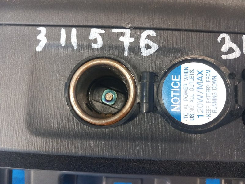 Cigarette lighter for Toyota Prius Plus 11-14 2013