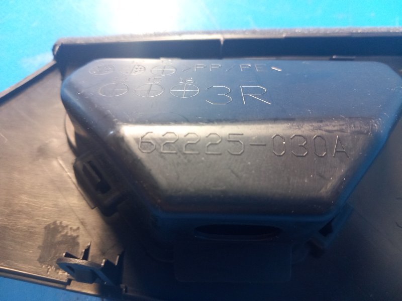 Dashboard cover TOYOTA PRIUS PLUS 11-14 2013 Right.