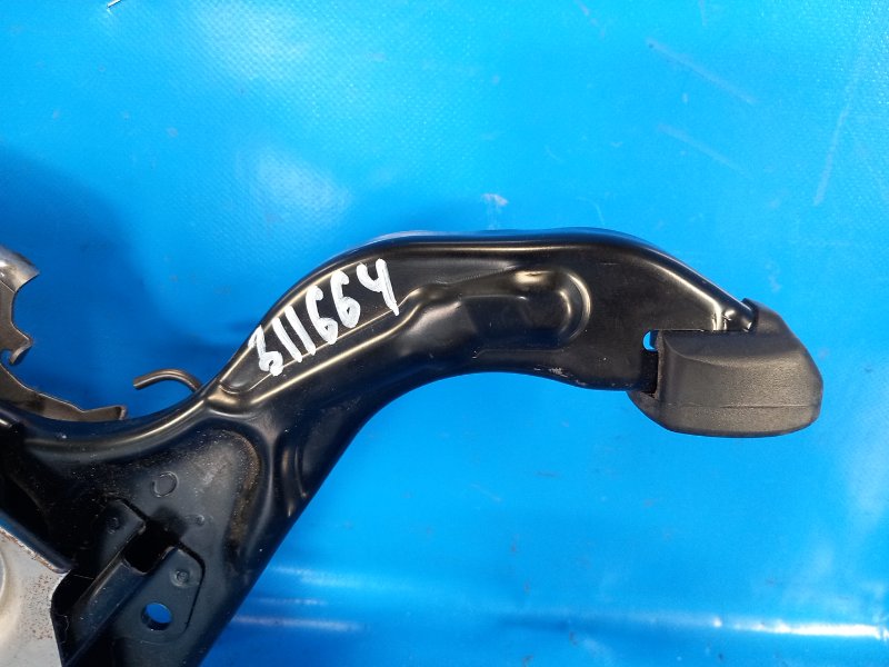 Parking brake pedal for Toyota Prius 16-2016