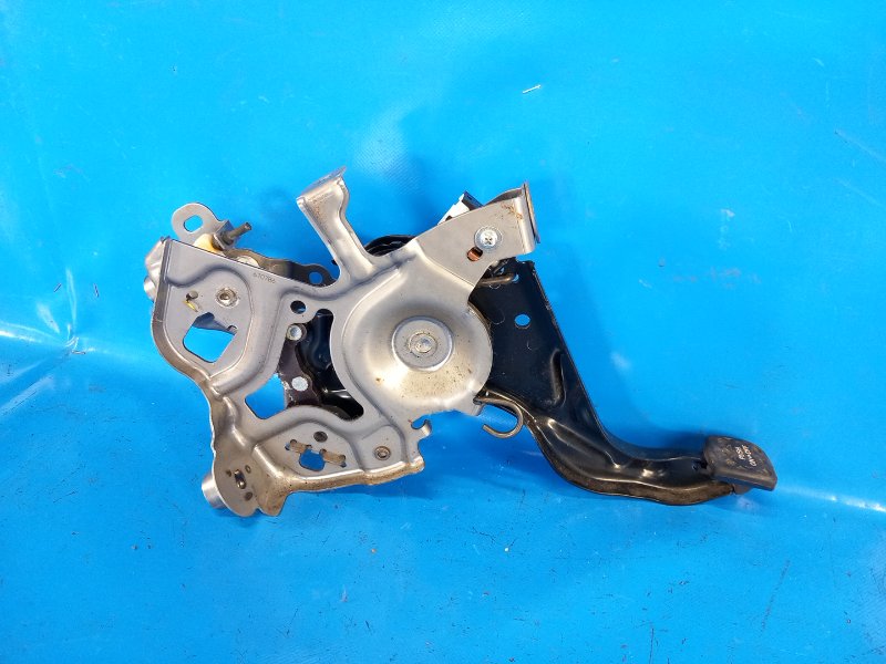 Parking brake pedal for Toyota Prius 16-2016