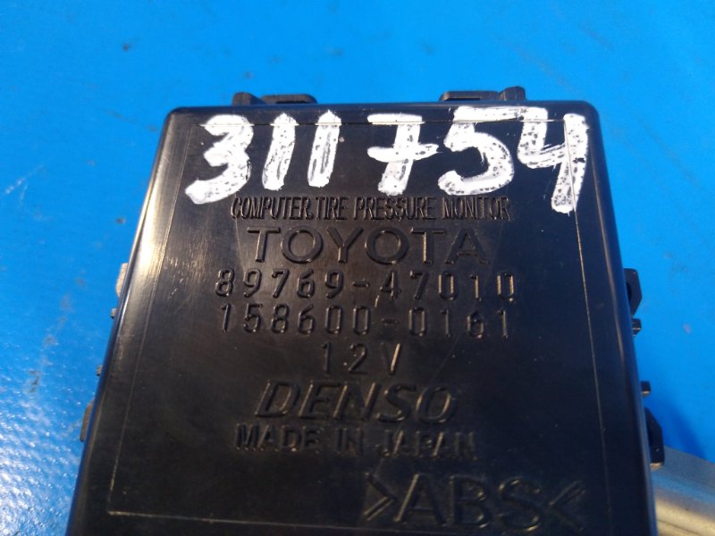 Tire pressure control unit Toyota Prius - 20 03-11 2006