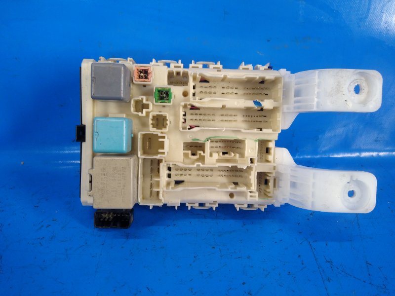 Toyota Prius Interior Fuse Box - 20 March-11, 2006