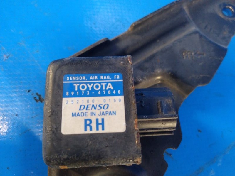 Impact sensor TOYOTA PRIUS - 20 03-11 2006 Right Front.