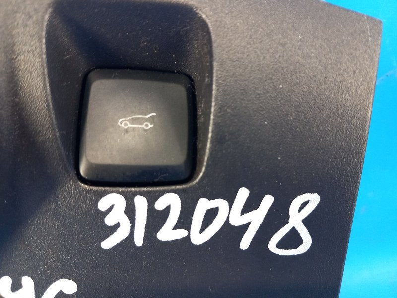 Interior trunk release button for Ford Fusion 2014