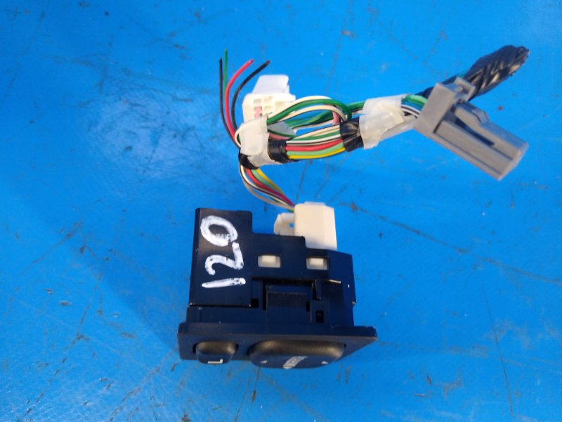 Mirror control unit for Toyota Prius - 09/30/2010