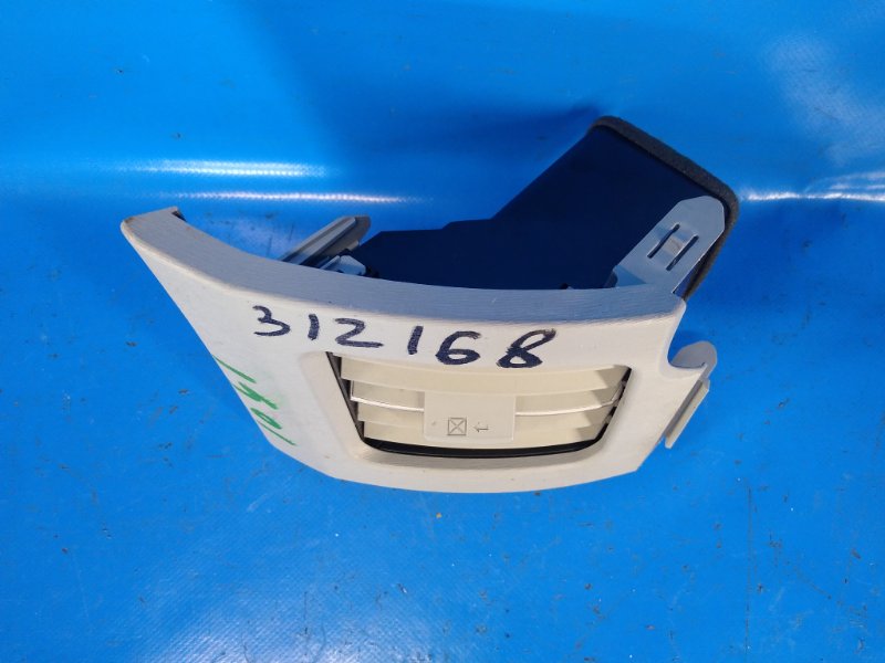 Air deflector TOYOTA PRIUS - 30 09-17 2010 Right.