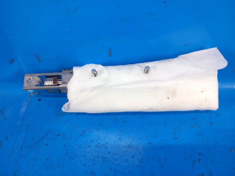 Seat airbag TOYOTA PRIUS - 30 09-17 2012 Left. Front.