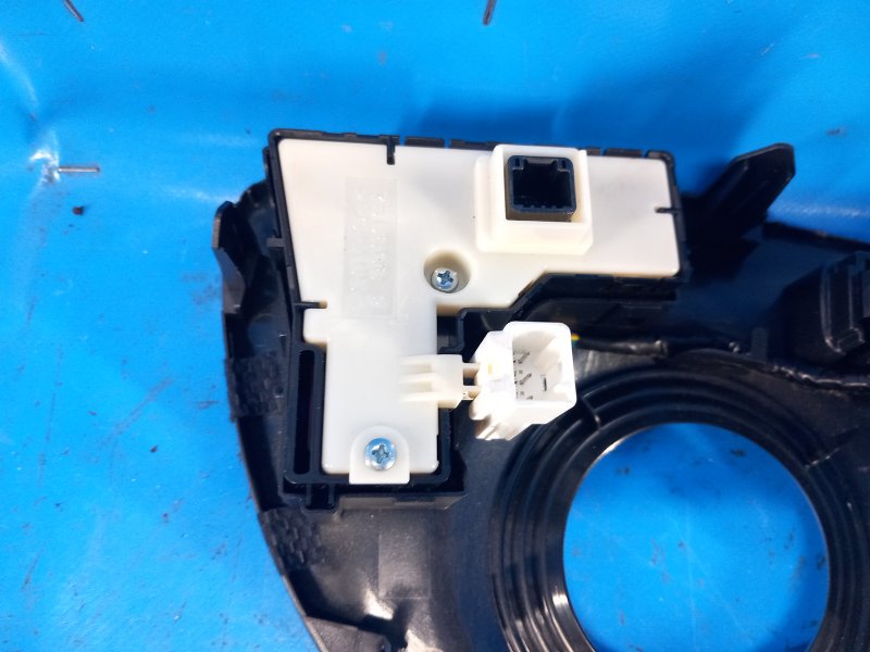 Toyota Prius dashboard button block - 09/30/2012