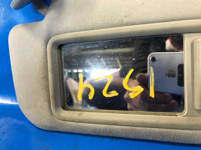 Sun visor TOYOTA PRIUS PLUS 11-14 2013 Lev.