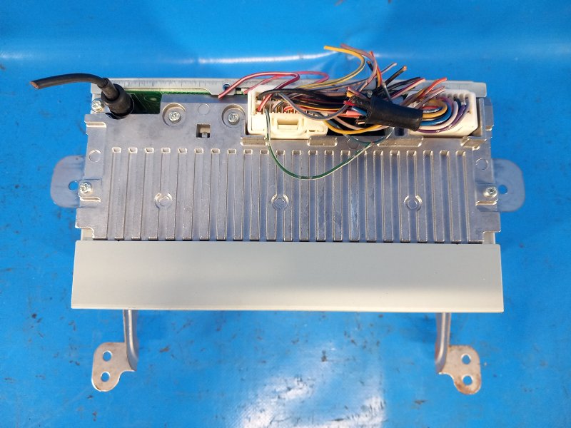 Radio MITSUBISHI OUTLANDER XL 05-13 2011