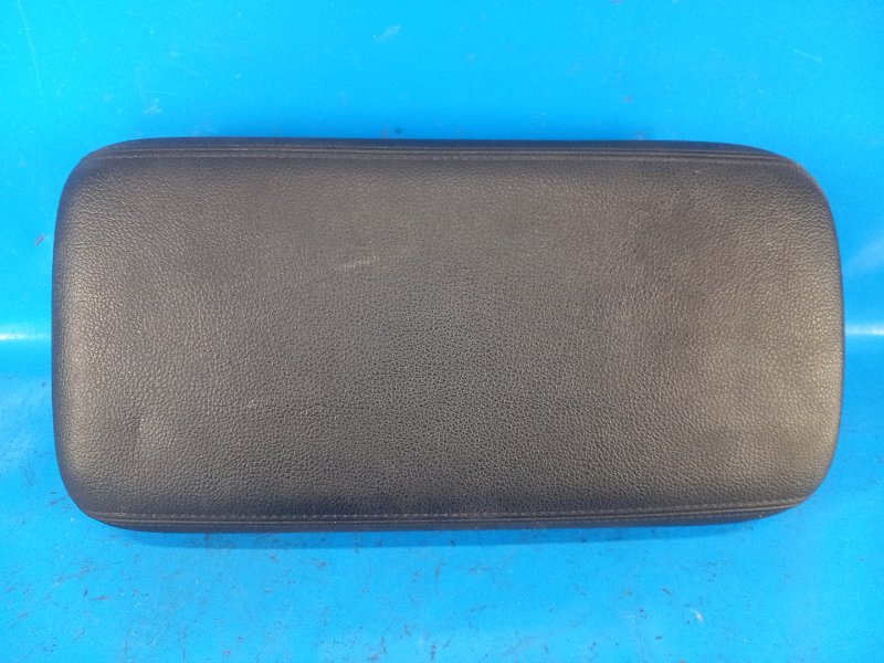 Armrest cover for the MITSUBISHI OUTLANDER GF 12-2013
