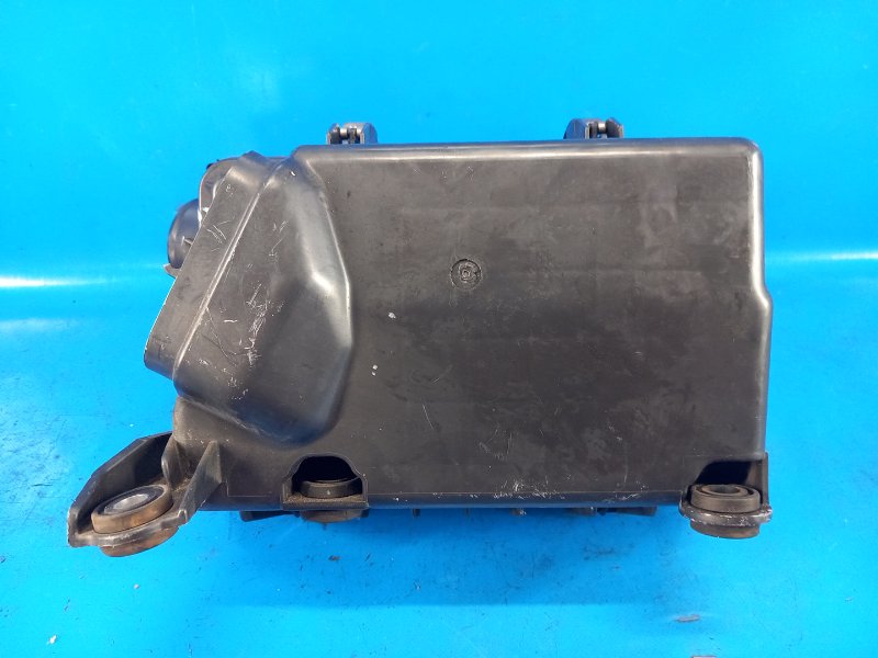Air filter housing for the MITSUBISHI OUTLANDER XL 05-13 2011