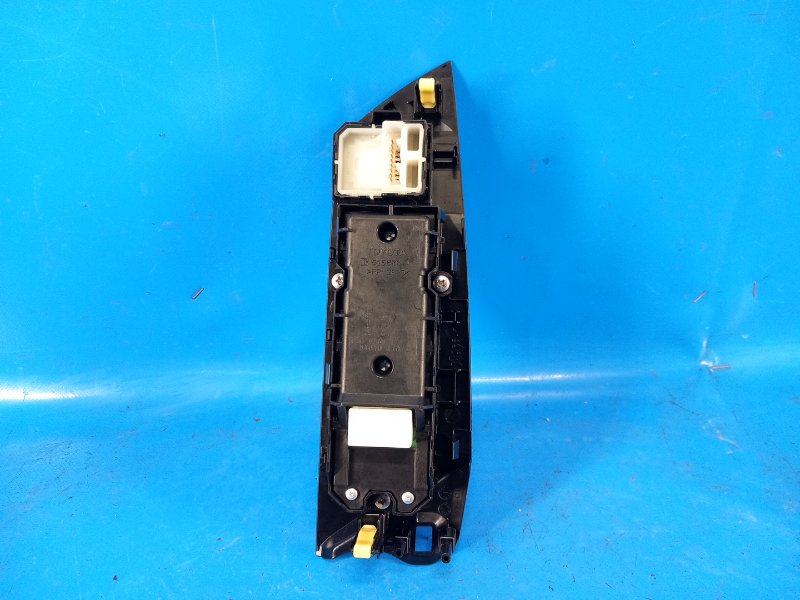 Power window control unit TOYOTA PRIUS 16- 2016 Left. Front.