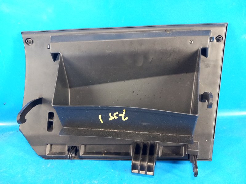 Glove compartment Mazda 3 BL 09-13 2009
