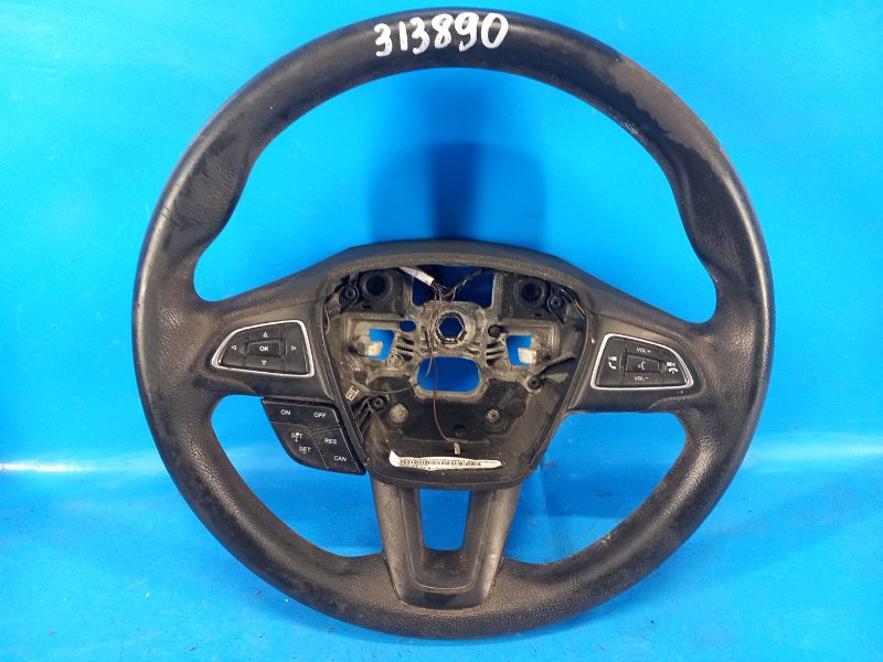 Ford Focus 2017 10-18 Steering Wheel