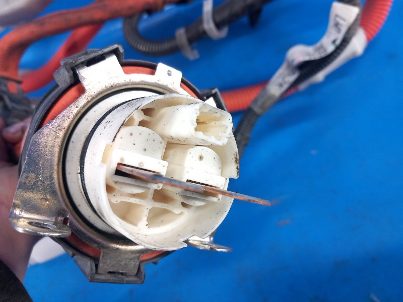 Toyota Prius High Voltage Battery Wiring - 09/30-17/2010