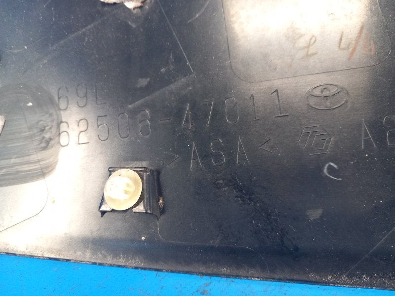 Body trim TOYOTA PRIUS 16- 2016 Left. Rear.