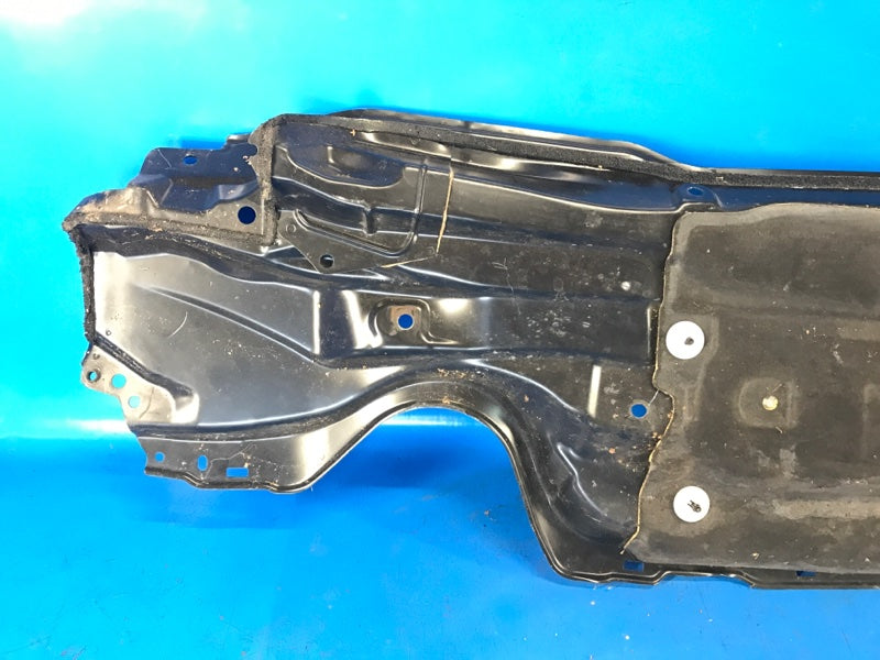Toyota Prius Windscreen Wiper Pan - 09/30/2012