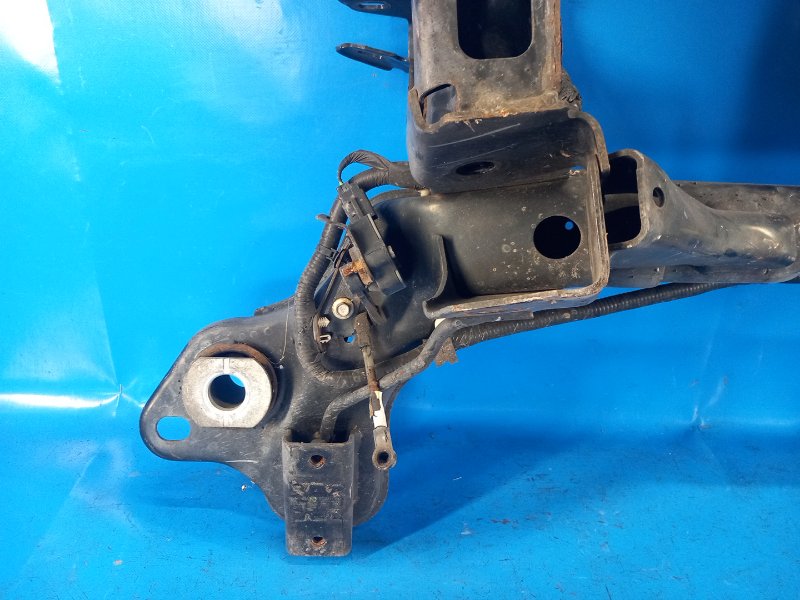 2017 Lincoln MKZ 13-20 Rear Suspension Beam