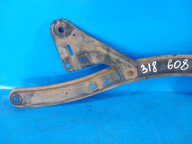 Radiator support beam for Ford Focus 2015 10-18
