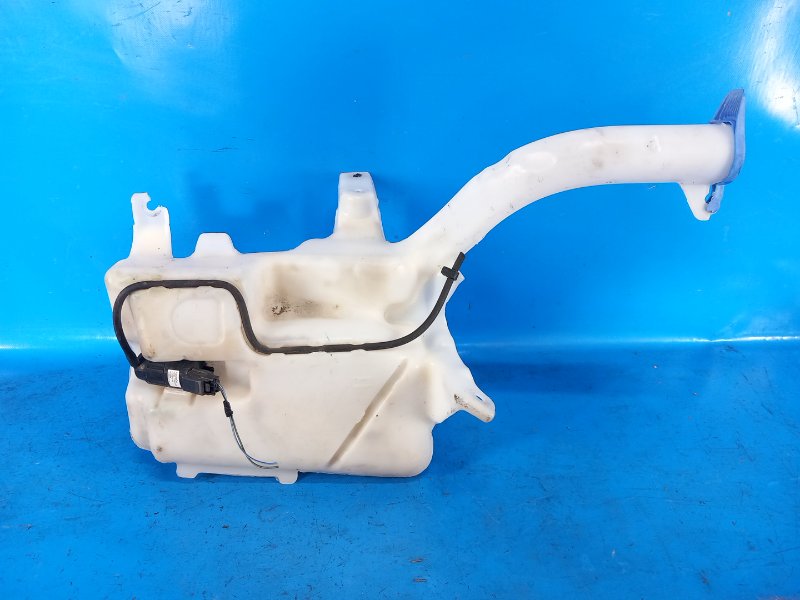 Ford Fusion 14-2014 Windscreen Washer Reservoir