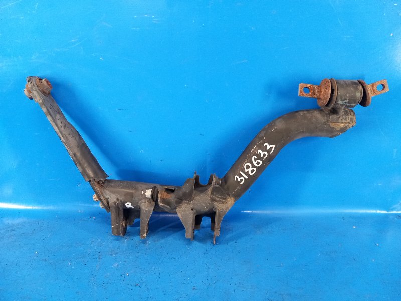 Rear lower control arm, right, Honda Civic Es 00-05 2005