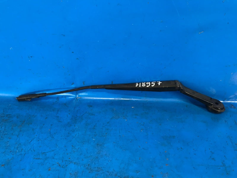 Front windshield wiper arm FORD FOCUS 10-18 2017 Left.