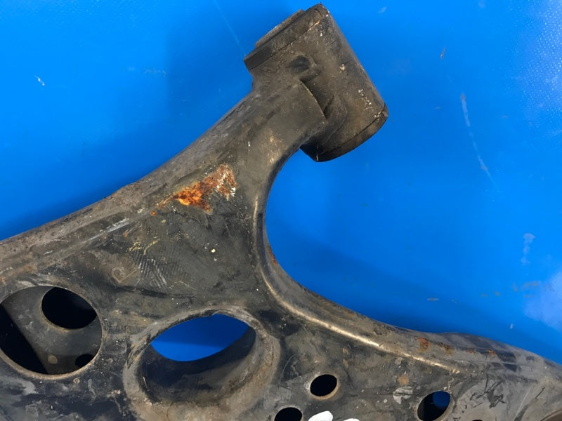 Front lower suspension arm TOYOTA PRIUS - 30 09-17 2012 Right.