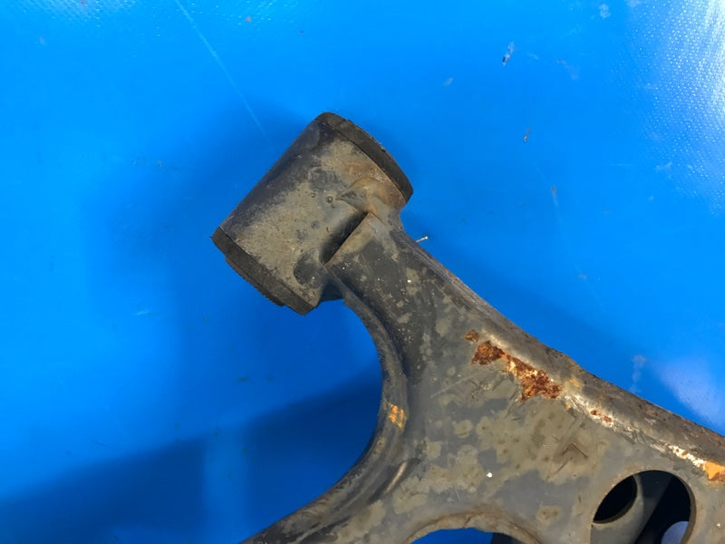 Lower front suspension arm TOYOTA PRIUS - 30 09-17 2012 Left.