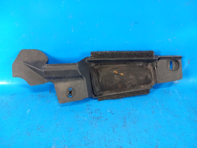 Front inner fender lining TOYOTA PRIUS - 30 09-17 2010 Lev.