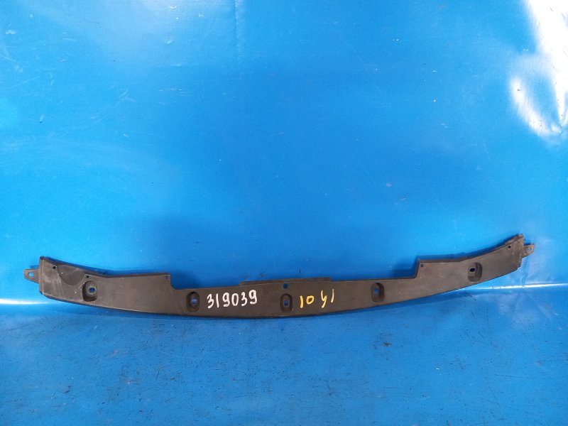 Toyota Prius Upper Front Panel Trim - 09/30/2010