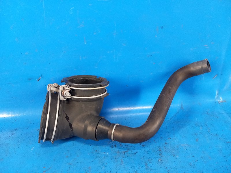 Toyota Prius Air Filter Hose - 09/30/2010