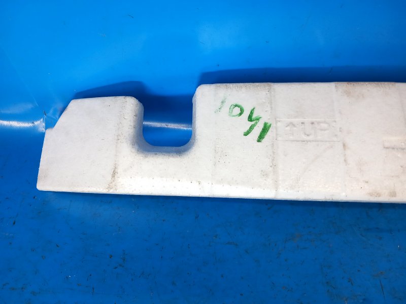 Front bumper filler for Toyota Prius - 09/30-17/2010
