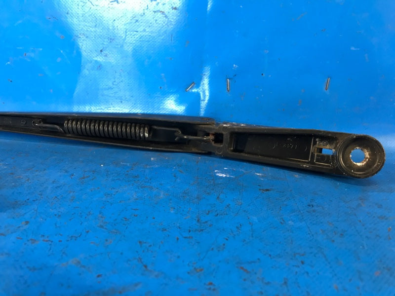 Front windshield wiper arm NISSAN PATHFINDER R51 04-14 2004 Left.