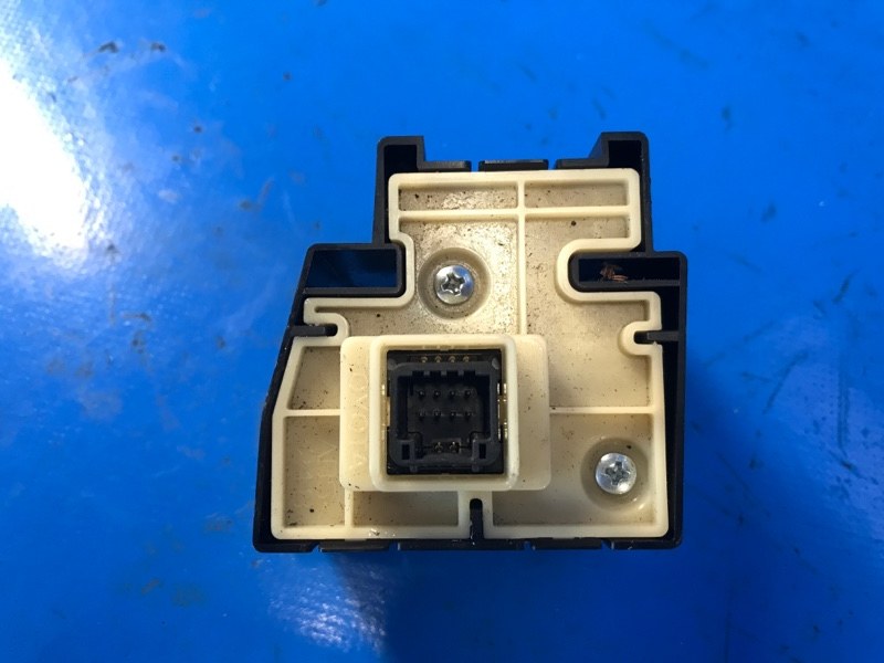 Hazard warning button for the 2016 Toyota Prius