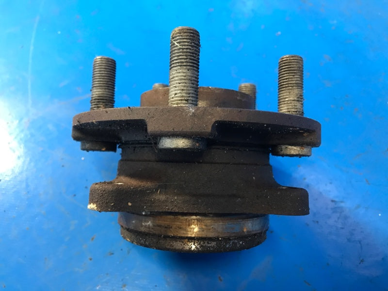 Hub FORD MUSTANG 15-2017 Rear