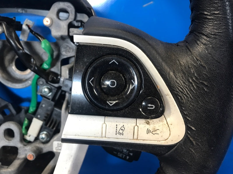 Toyota Prius 16-2016 steering wheel