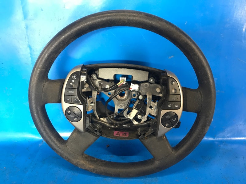 Toyota Prius steering wheel - 20 03-11 2006