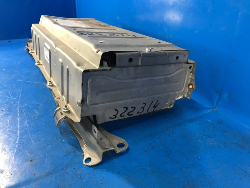 High-voltage battery for Toyota Prius Plus 11-14 2013