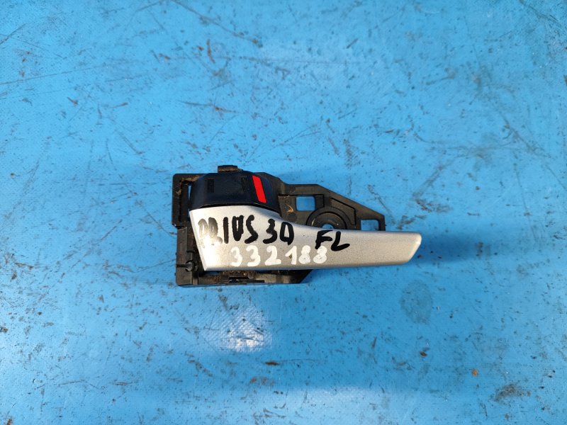 Inner door handle TOYOTA PRIUS - 30 09-17 2010 Left. Front.