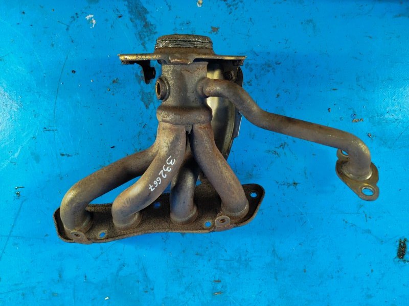 Exhaust manifold for Toyota Prius Plus 11-14 2013