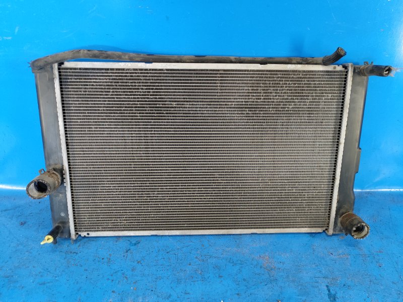 Main radiator Toyota Prius - 30 09-17